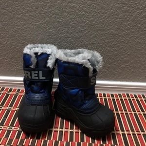 Sorel kids shoe size 6